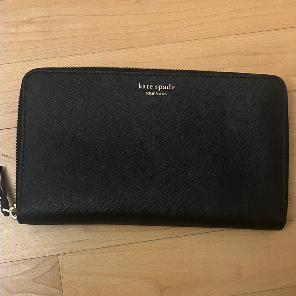 Kate Spade Black Zipper Wallet